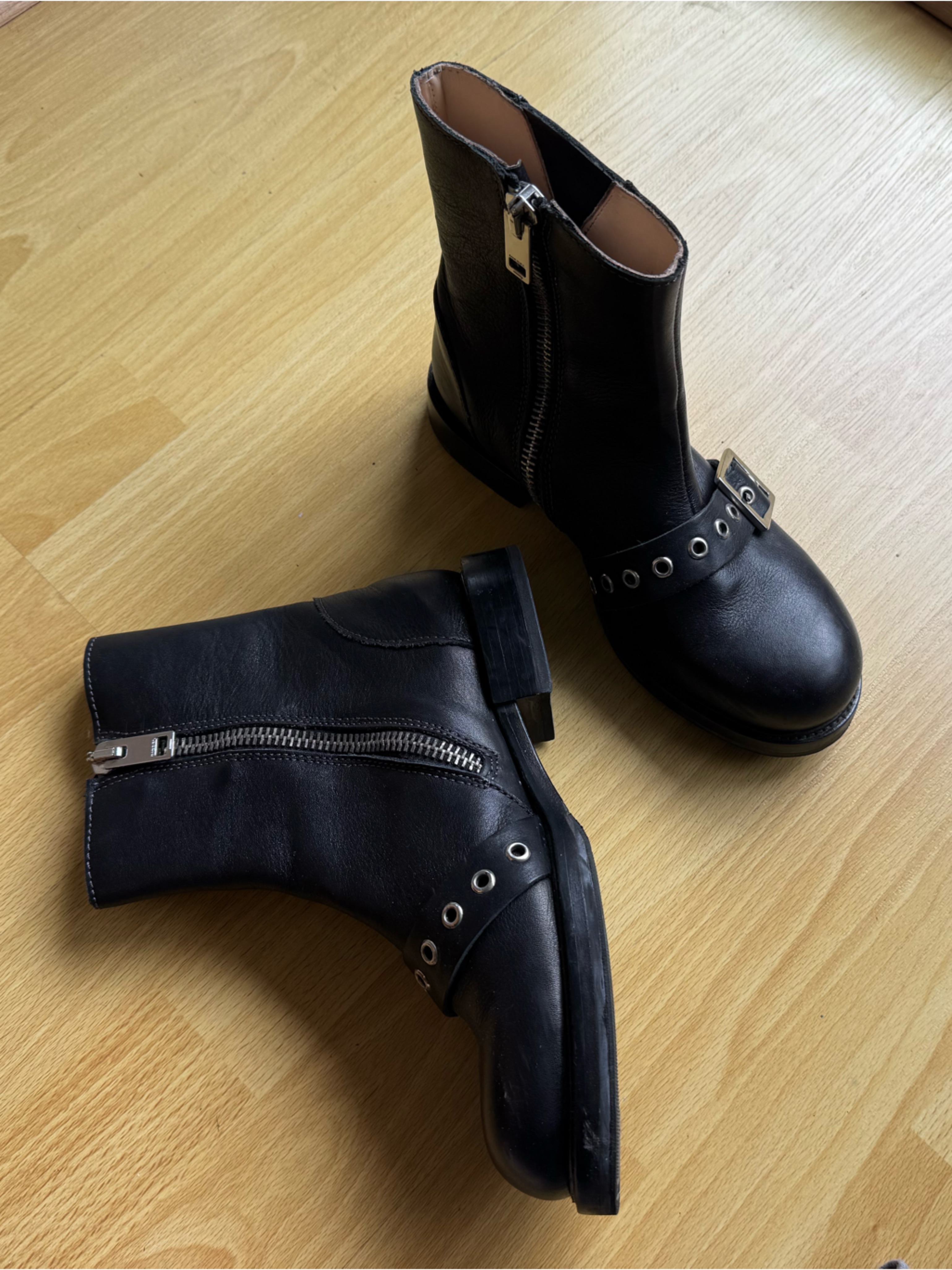 Diesel Black Ankle Boots With Buckle Details Across The Toe